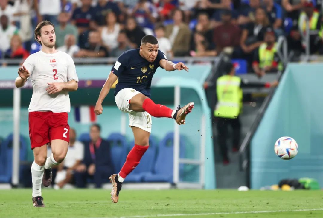 陈伟殷在 2016 年签下 5 年 8000 万美元合同加盟马林鱼，创下台湾最高薪